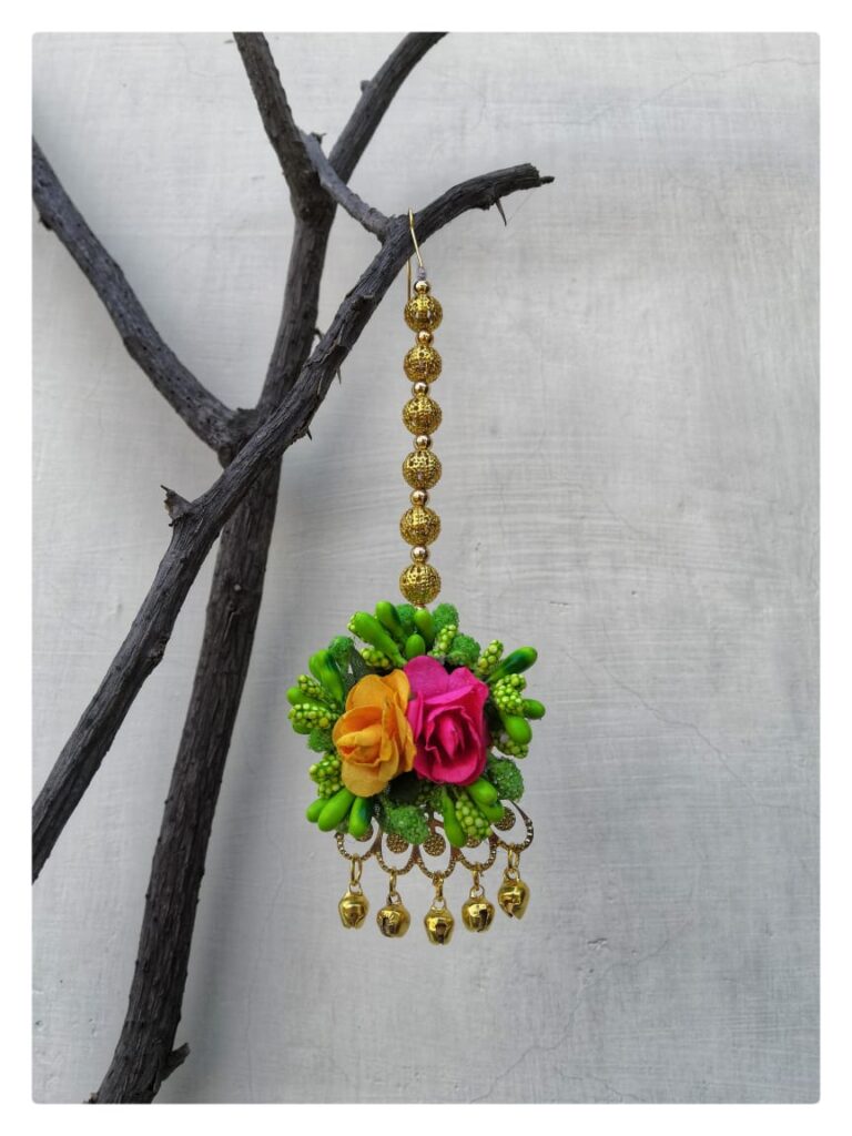 Flower jewellery- maangteeka