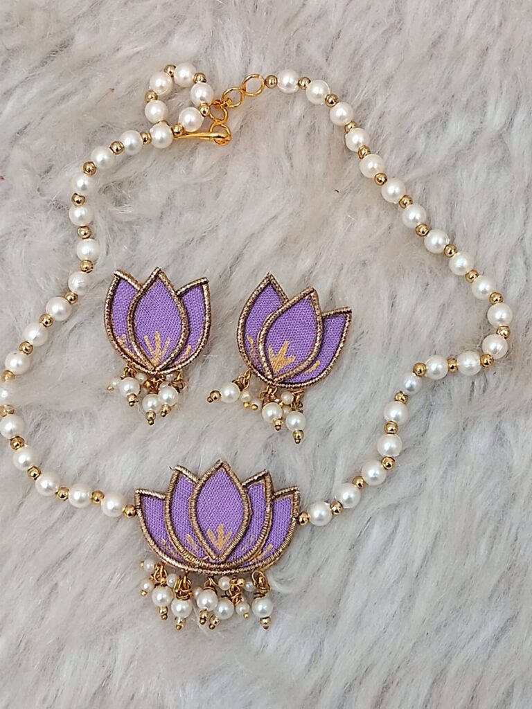 Fabric jewellery- necklace set