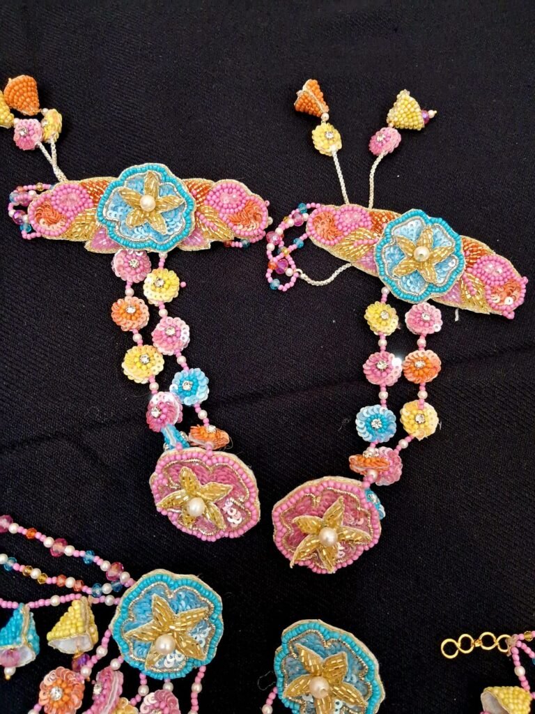 Pink & Blue Hathphool