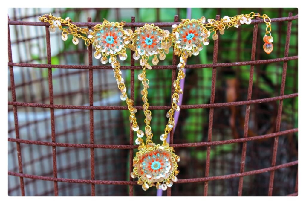 Embroidered Hathphool