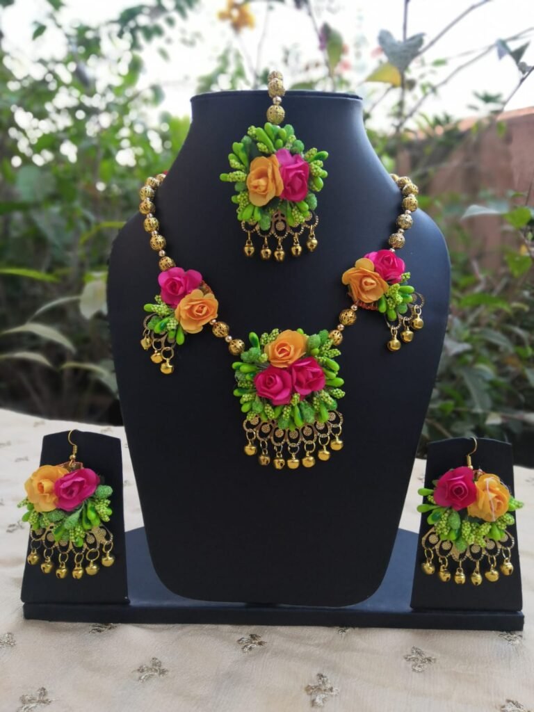 Green Pink Yellow Flower Set