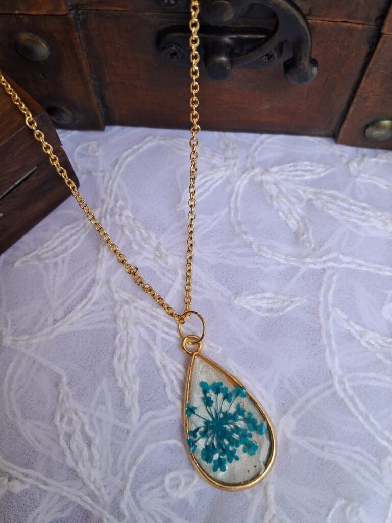 Resin Chain Pendant